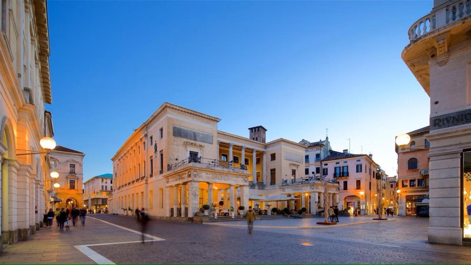 דירות Officine Cavour Casa Dei Leoni Centro Storico פאדובה מראה חיצוני תמונה